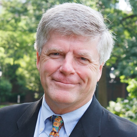 headshot of Tom Davenport